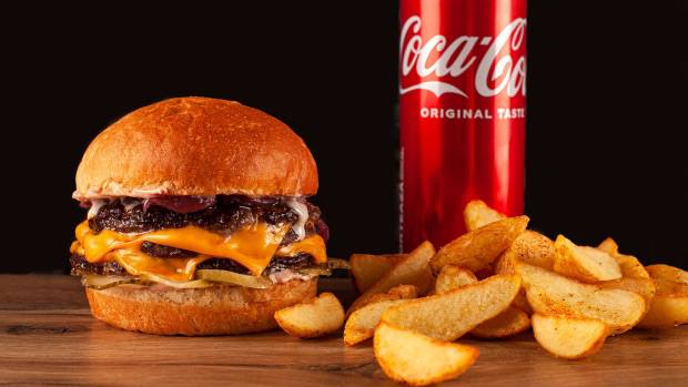 ¿La Coca-Cola y las papas fritas realmente ayudan con las migrañas?